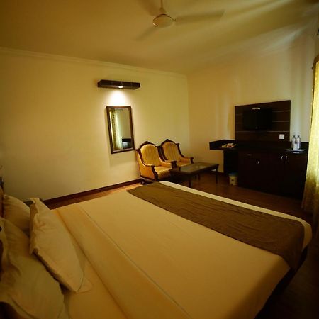 The Vyshakh Hotel Guruvayur Ngoại thất bức ảnh