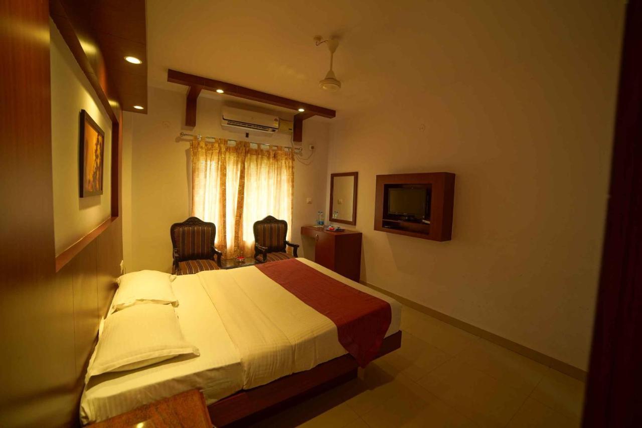 The Vyshakh Hotel Guruvayur Ngoại thất bức ảnh