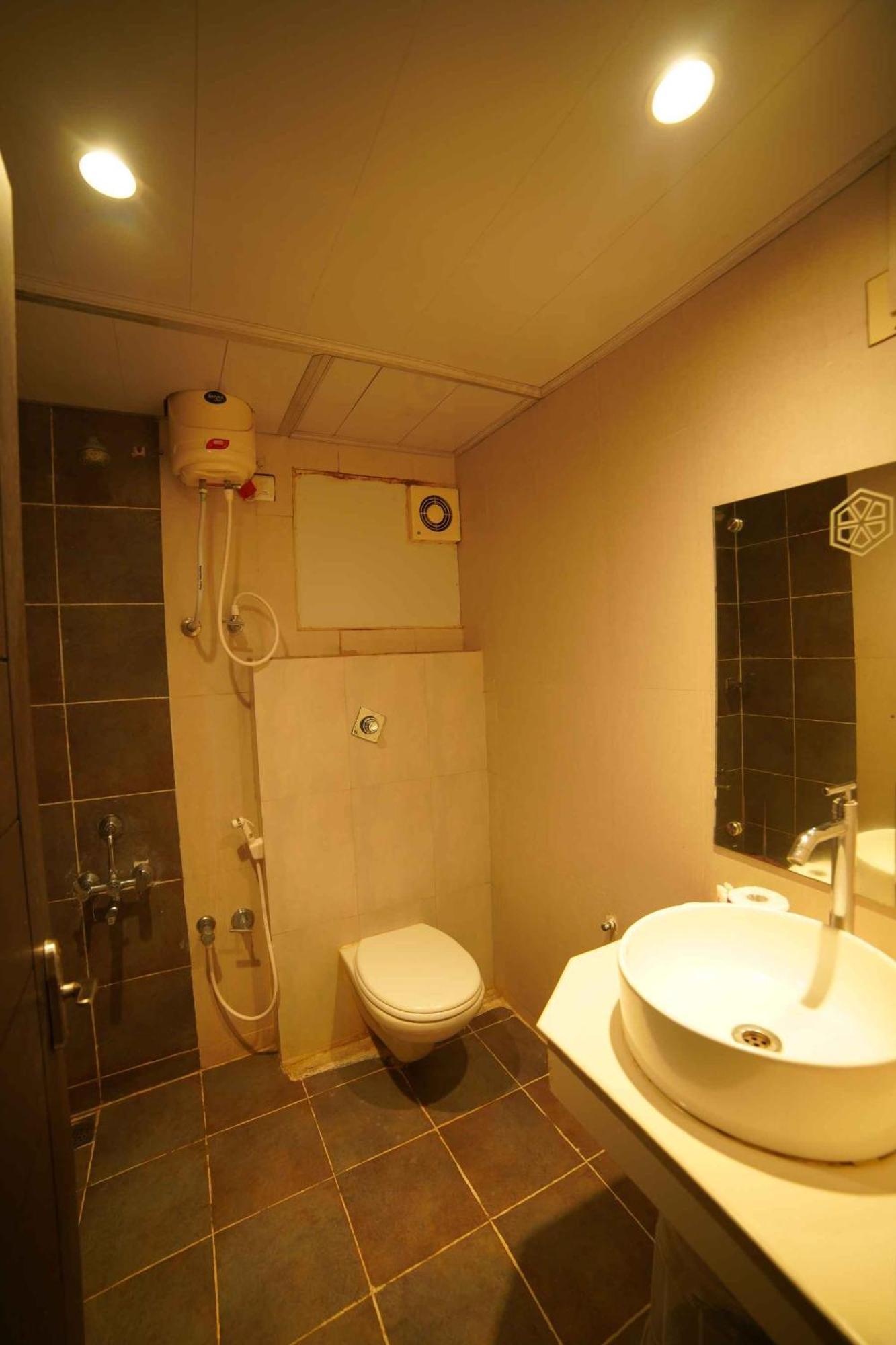 The Vyshakh Hotel Guruvayur Ngoại thất bức ảnh