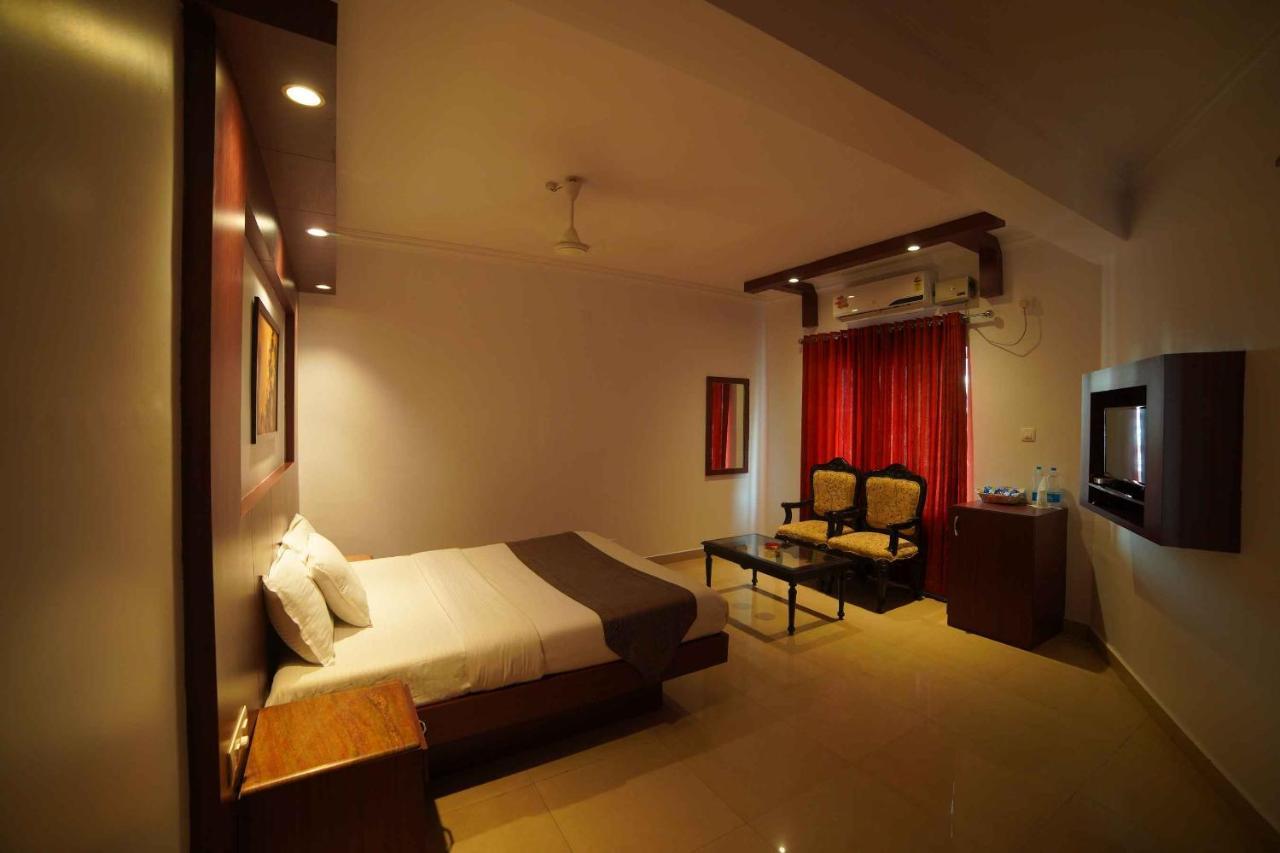 The Vyshakh Hotel Guruvayur Ngoại thất bức ảnh