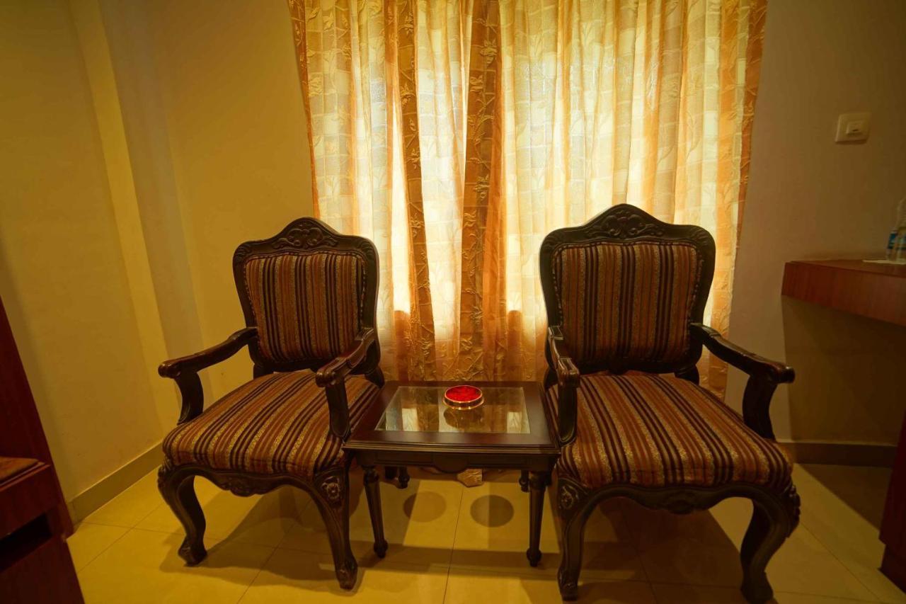 The Vyshakh Hotel Guruvayur Ngoại thất bức ảnh