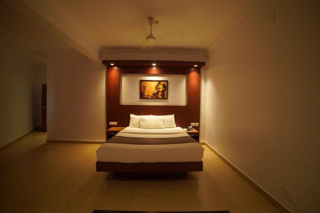The Vyshakh Hotel Guruvayur Ngoại thất bức ảnh