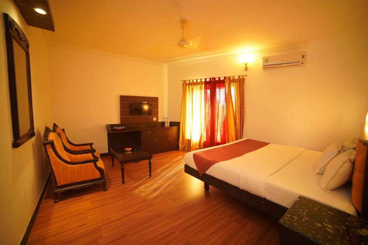 The Vyshakh Hotel Guruvayur Ngoại thất bức ảnh