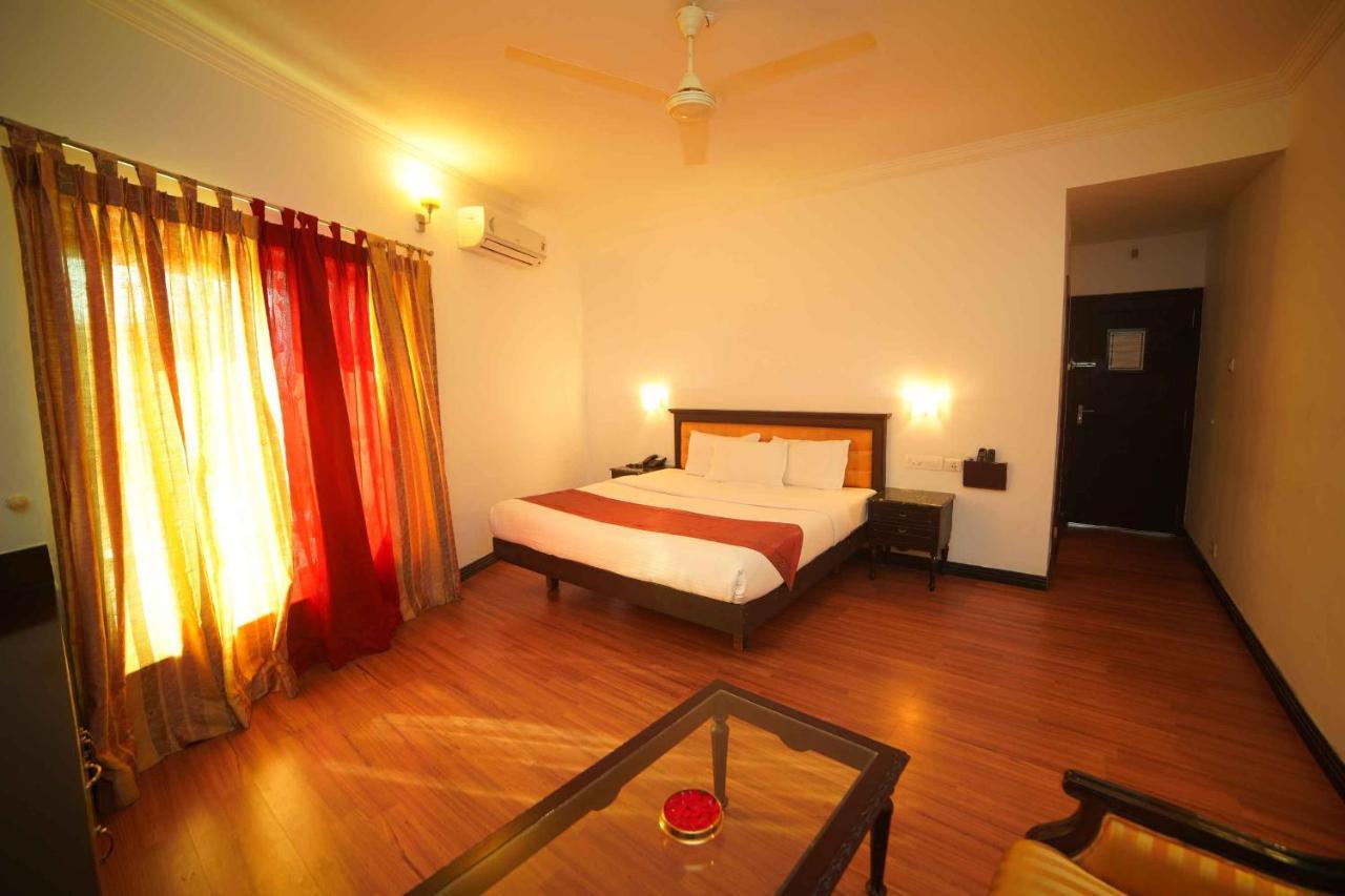 The Vyshakh Hotel Guruvayur Ngoại thất bức ảnh