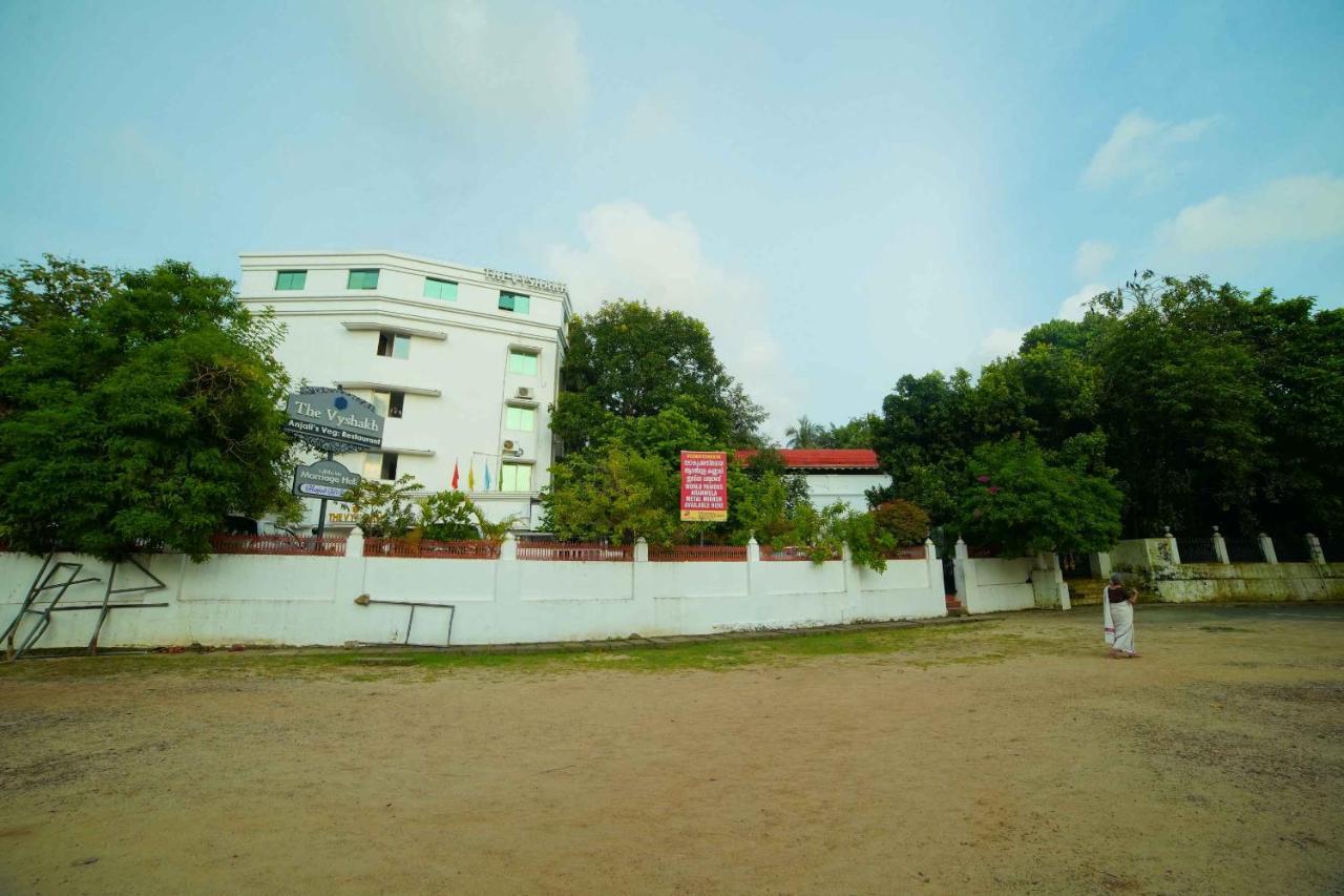 The Vyshakh Hotel Guruvayur Ngoại thất bức ảnh