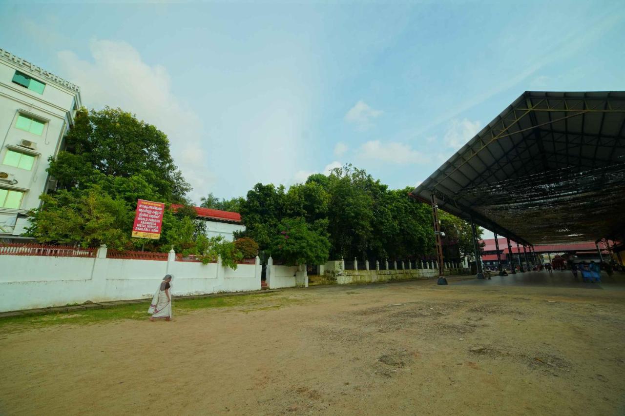 The Vyshakh Hotel Guruvayur Ngoại thất bức ảnh